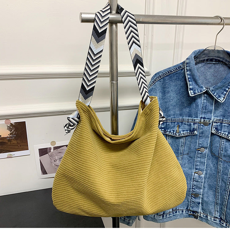 Casual shopper bag with fashionable shoulder strap LoungeYard — product view 2
