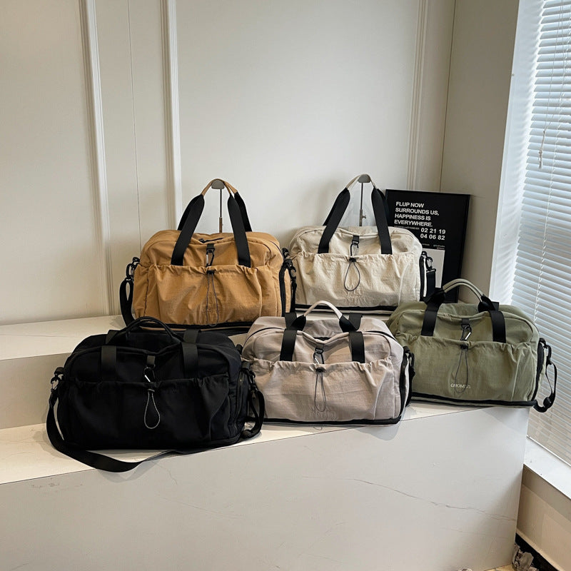 Multifunctional Sports Bag with Ergonomic Carrying System LoungeYard — product view 2