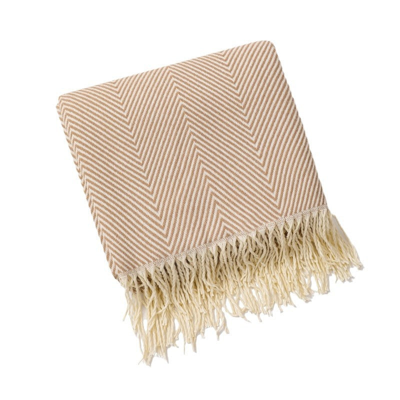 Women's stylish and soft zigzag blanket LoungeYard — product view 5