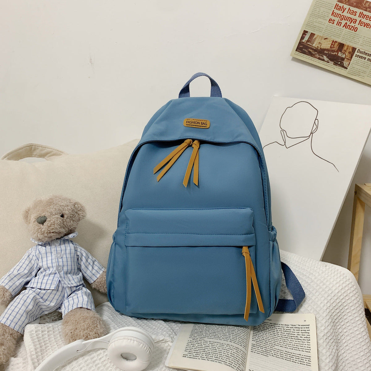 Versatile Travel Backpack LoungeYard — product view 2