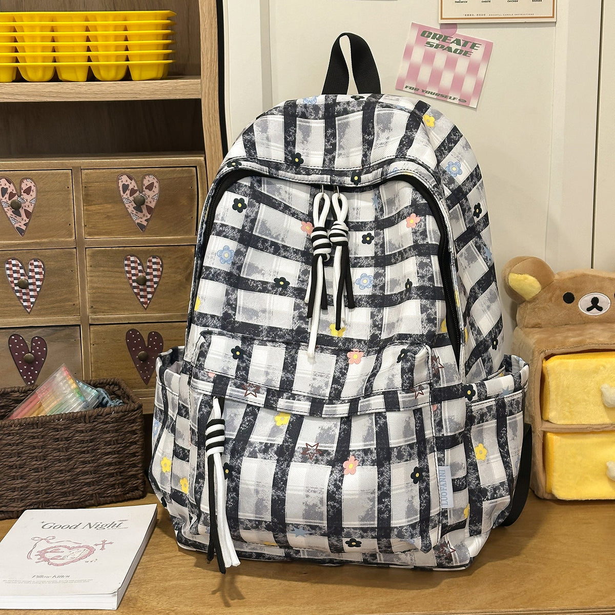 Floral Patterned Everyday Backpack LoungeYard — product view 7