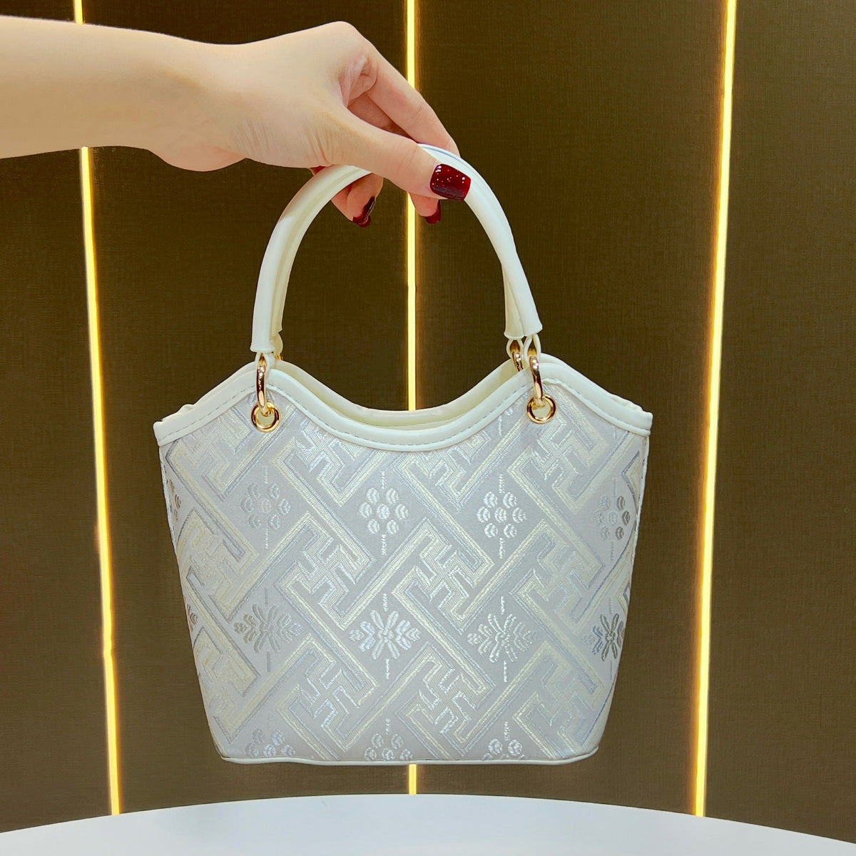Decorative Patterned Handbag — product view 4