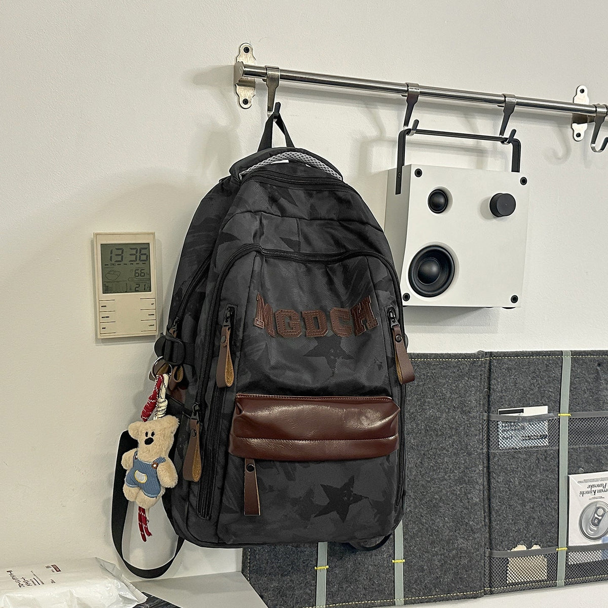 Durable Casual Backpack LoungeYard — product view 7