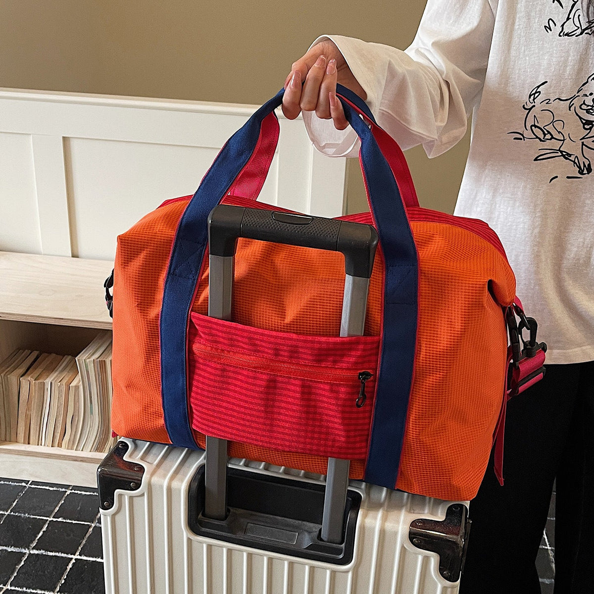Multifunctional Gym and Travel Duffel Bag LoungeYard — product view 4