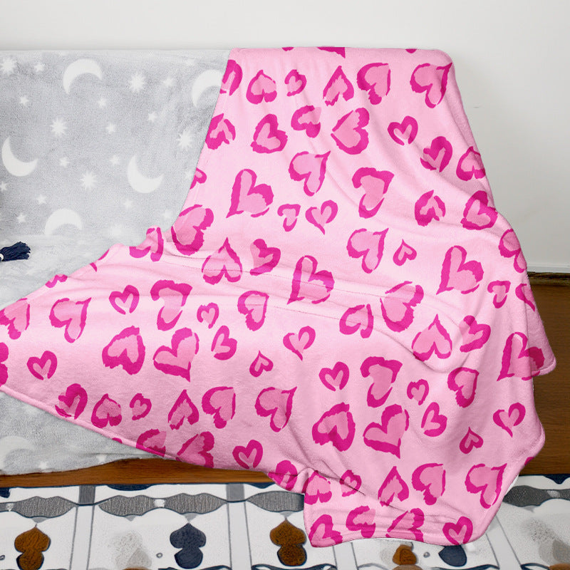 Heart Pattern Fleece Throw Blanket — product view 6