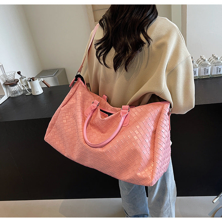 Elegant and Structured Travel Bag LoungeYard — product view 2