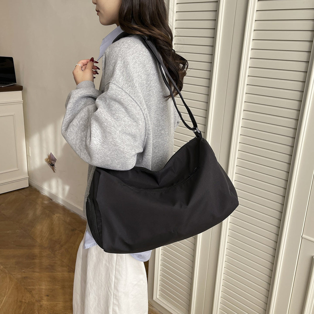 Functional Everyday Sling Bag LoungeYard — product view 2