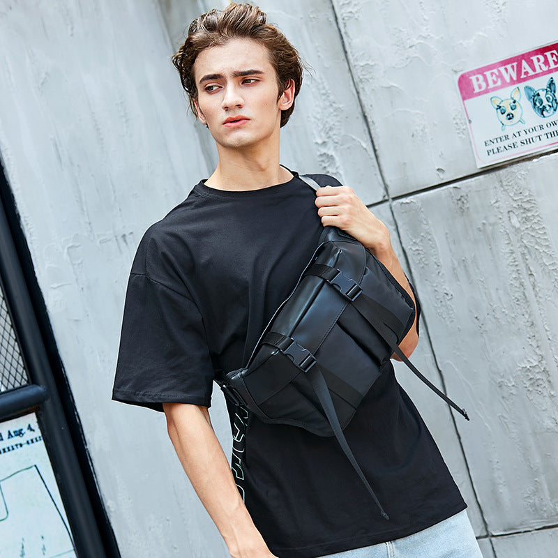 Lightweight Adventure Hip Pack LoungeYard — product view 2