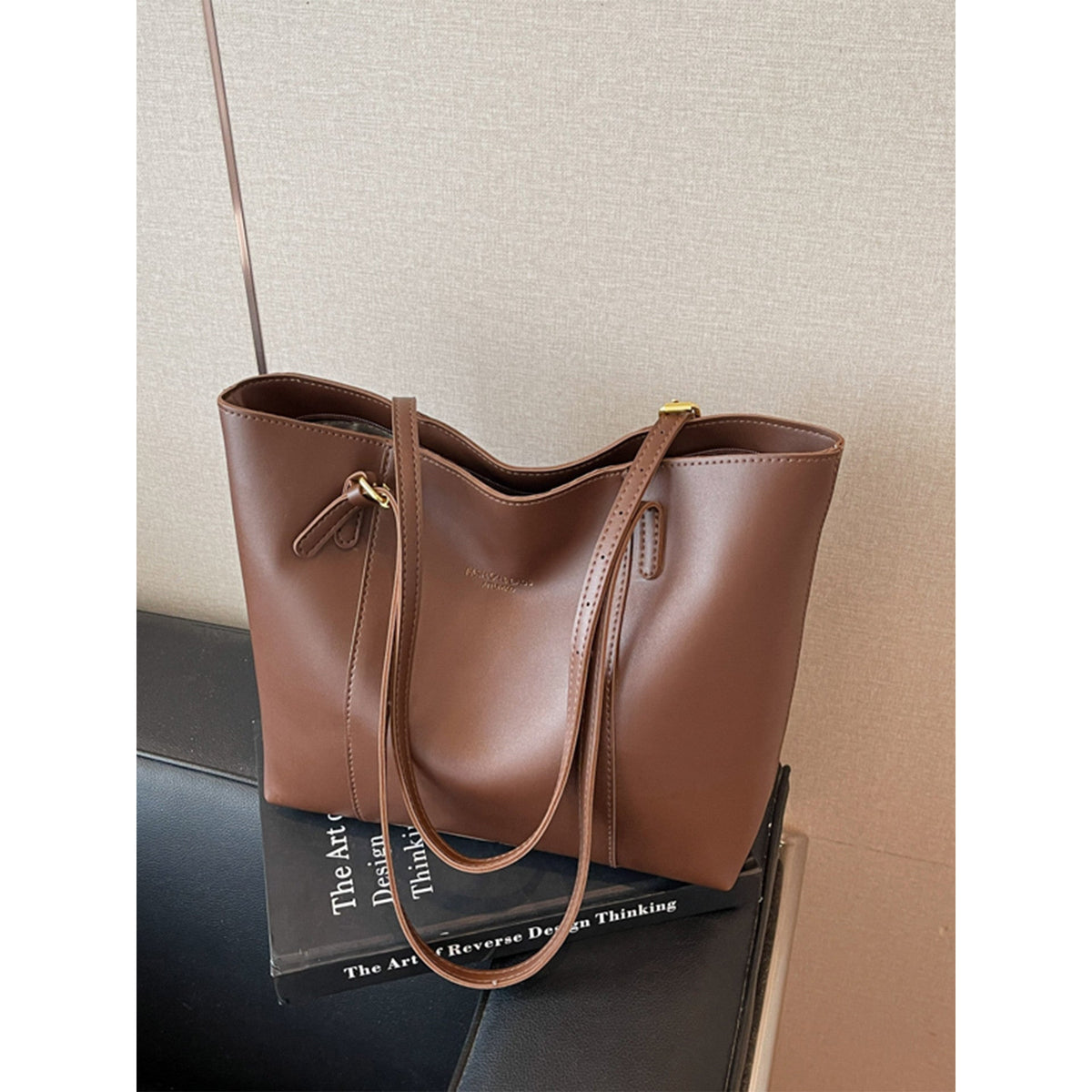 Professional Structured Tote Bag LoungeYard — product view 1