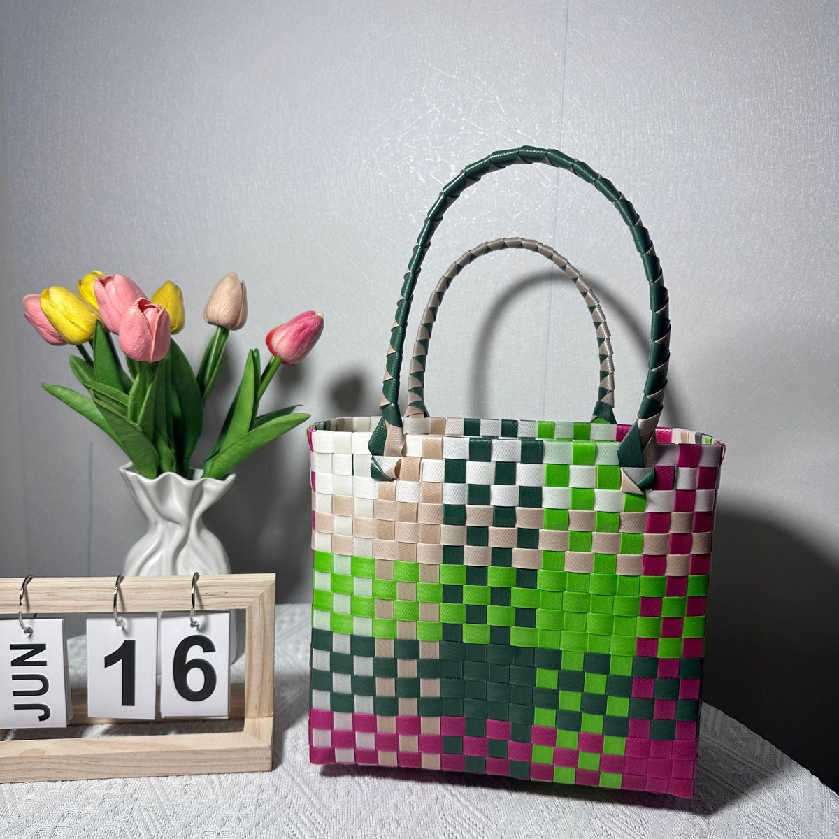 Braided handbag with sturdy handles LoungeYard — product view 6