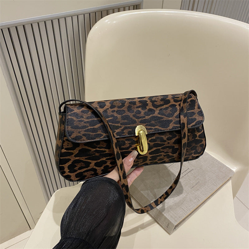 Leopard Print Clutch — product view 3