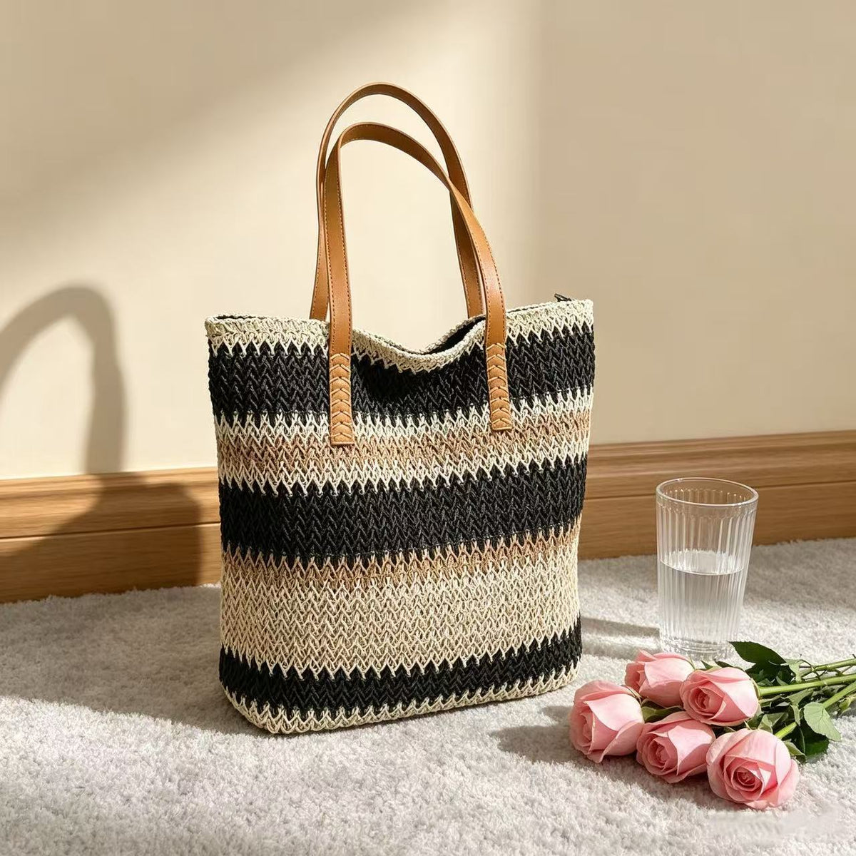 Shopping and beach bag with elegant stripe pattern LoungeYard — product view 1