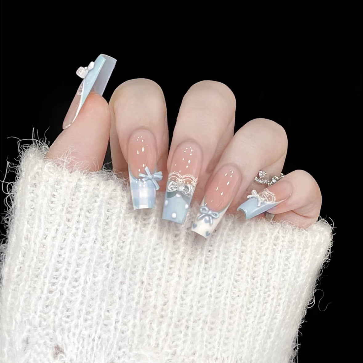 Creative Press-On Nail Set — product view 1