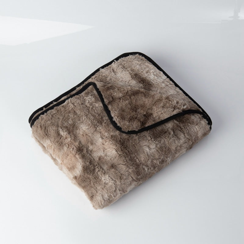 Women Cozy Blanket with Velvety Surface LoungeYard — product view 5