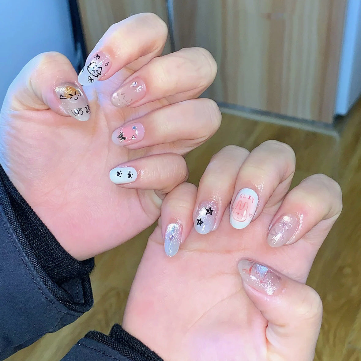 Decorative Character-Themed Press-On Nail Set — product view 1