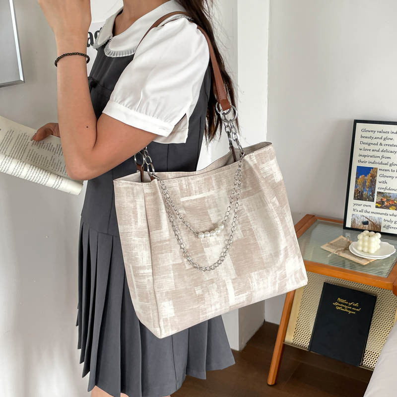Chic Textured Shoulder Tote — product view 7