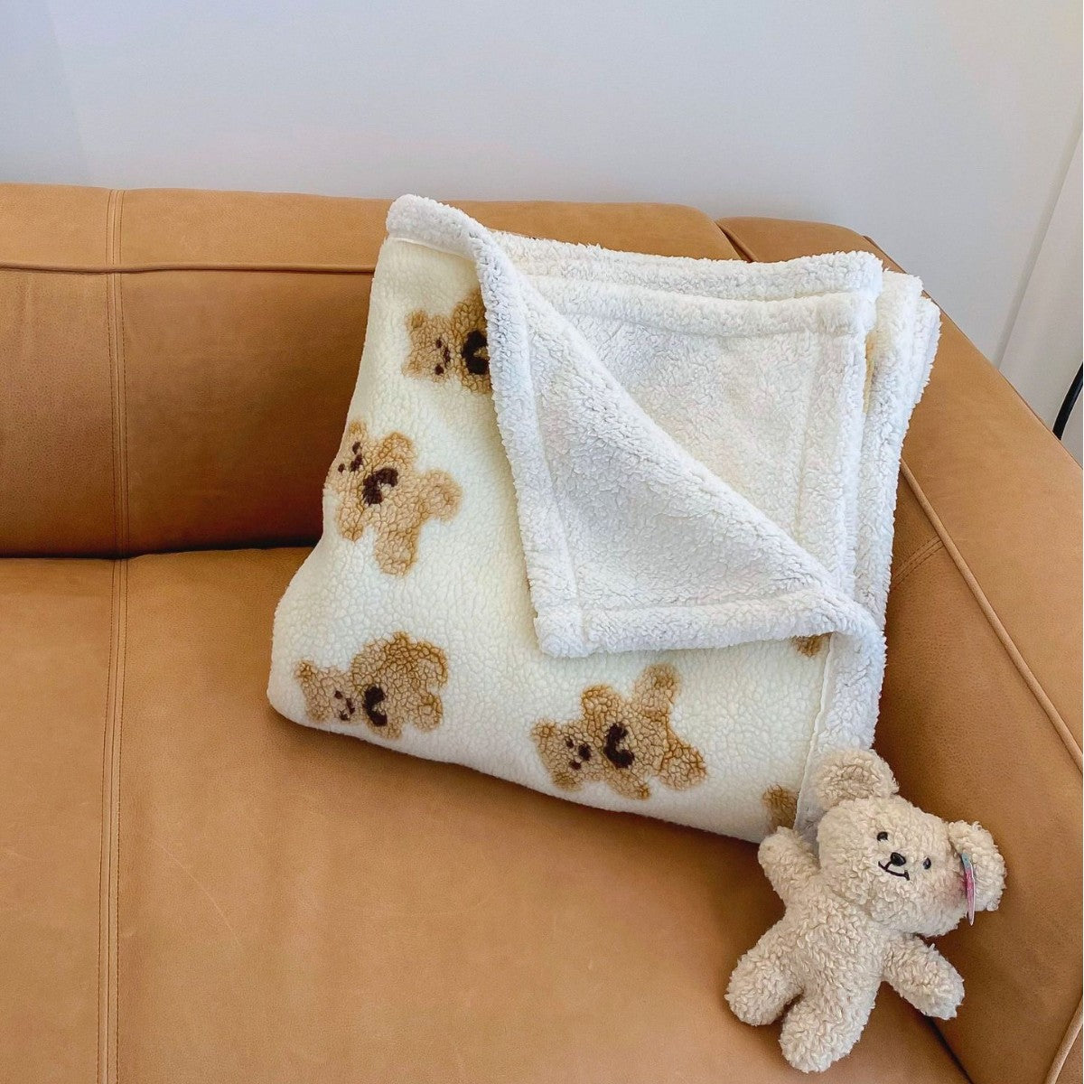 Fluffy Teddy Bear Pattern Throw Blanket — product view 6