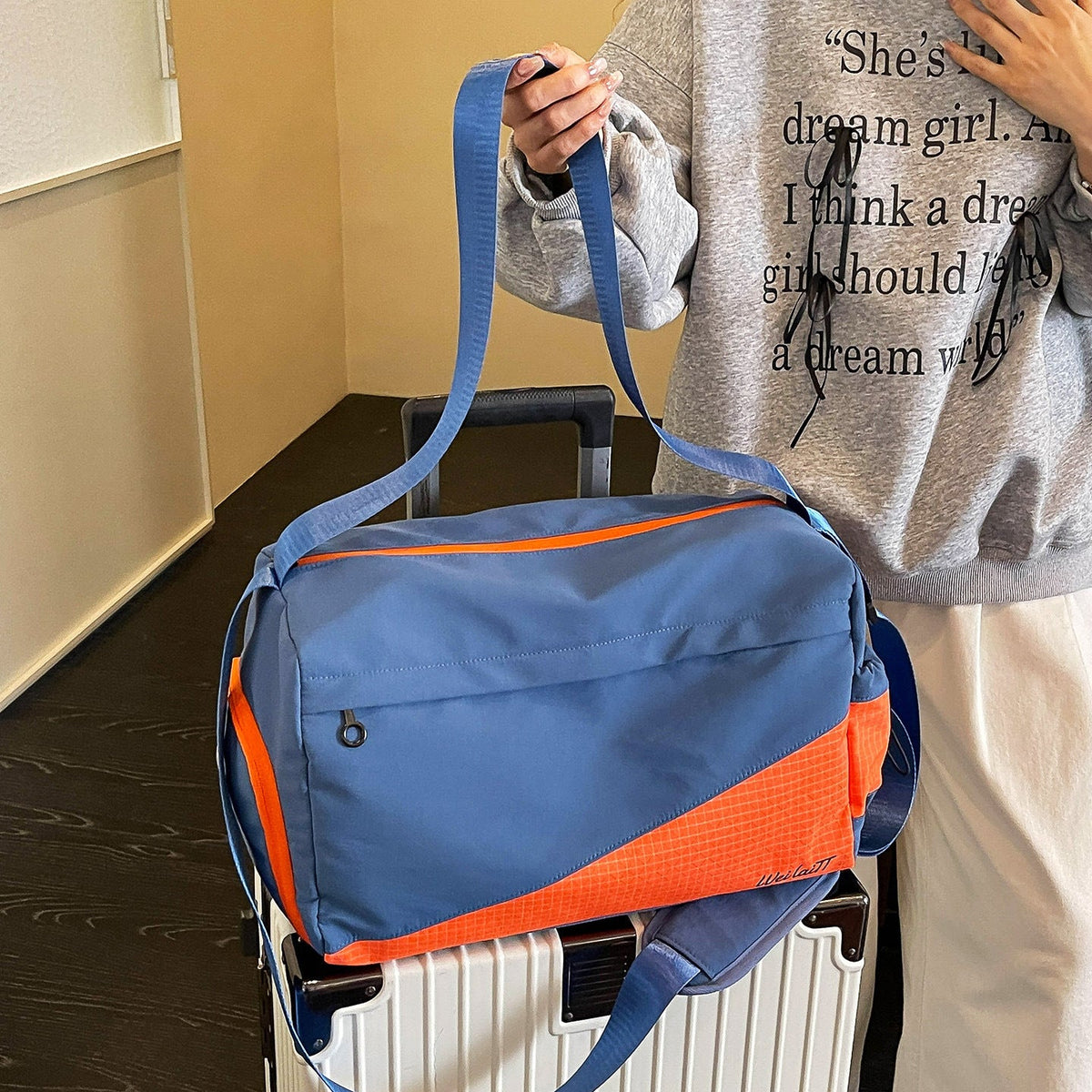 Multi-Functional Sports Duffel LoungeYard — product view 2