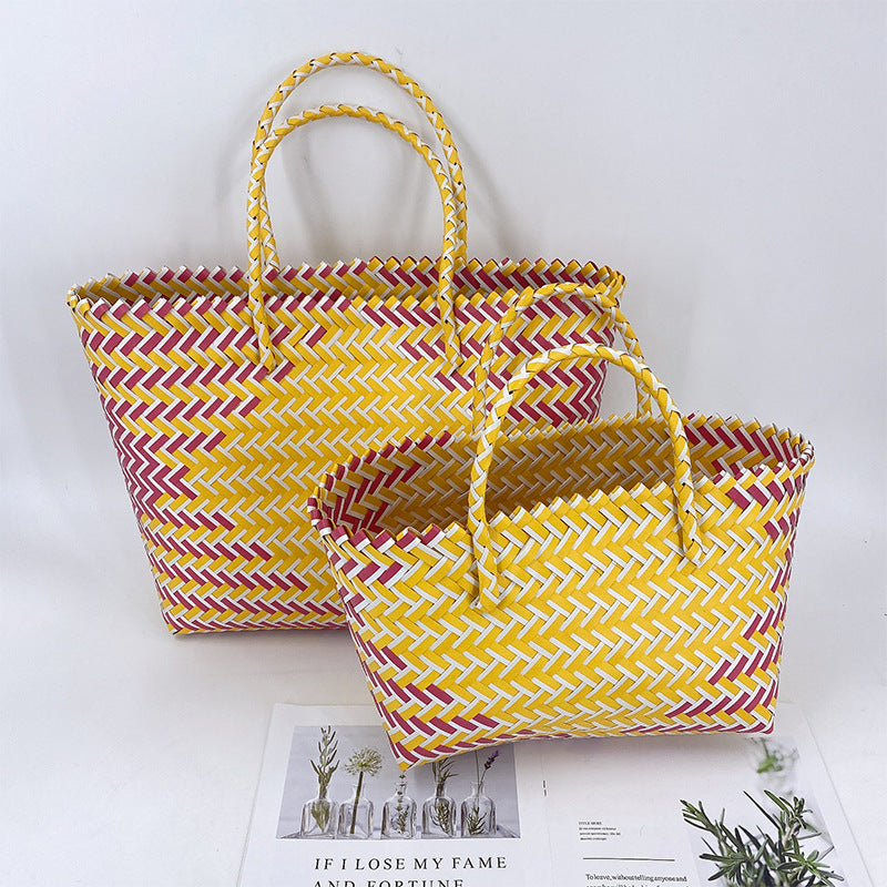 Stylish and Spacious Tote Bag LoungeYard — product view 3