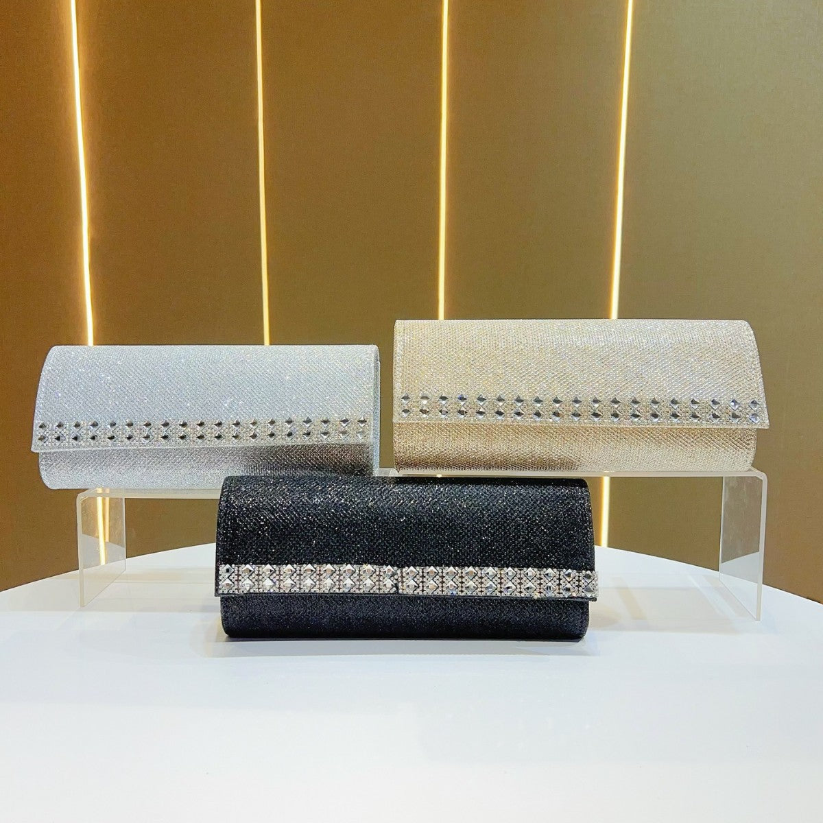 Sparkling Rhinestone Evening Clutch — product view 4