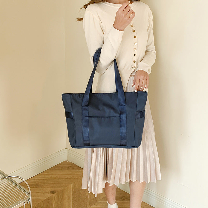 Spacious shopping bag with multifunctional compartments LoungeYard — product view 2