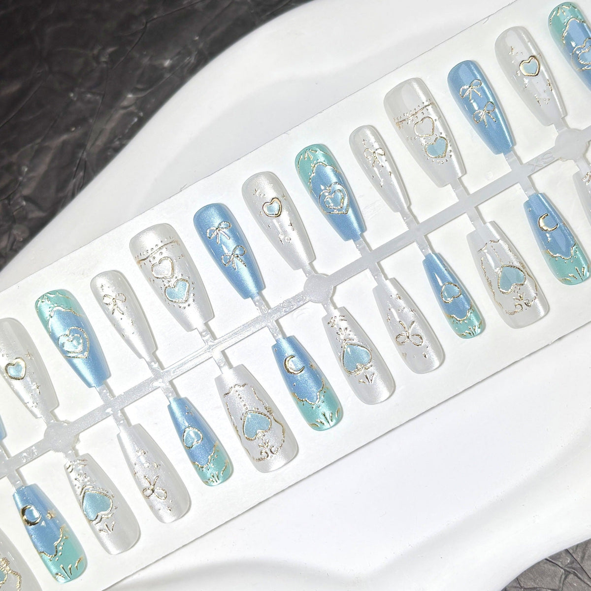 Decorative Press-On Nail Art Set with Elegant Heart and Bow Designs — product view 2