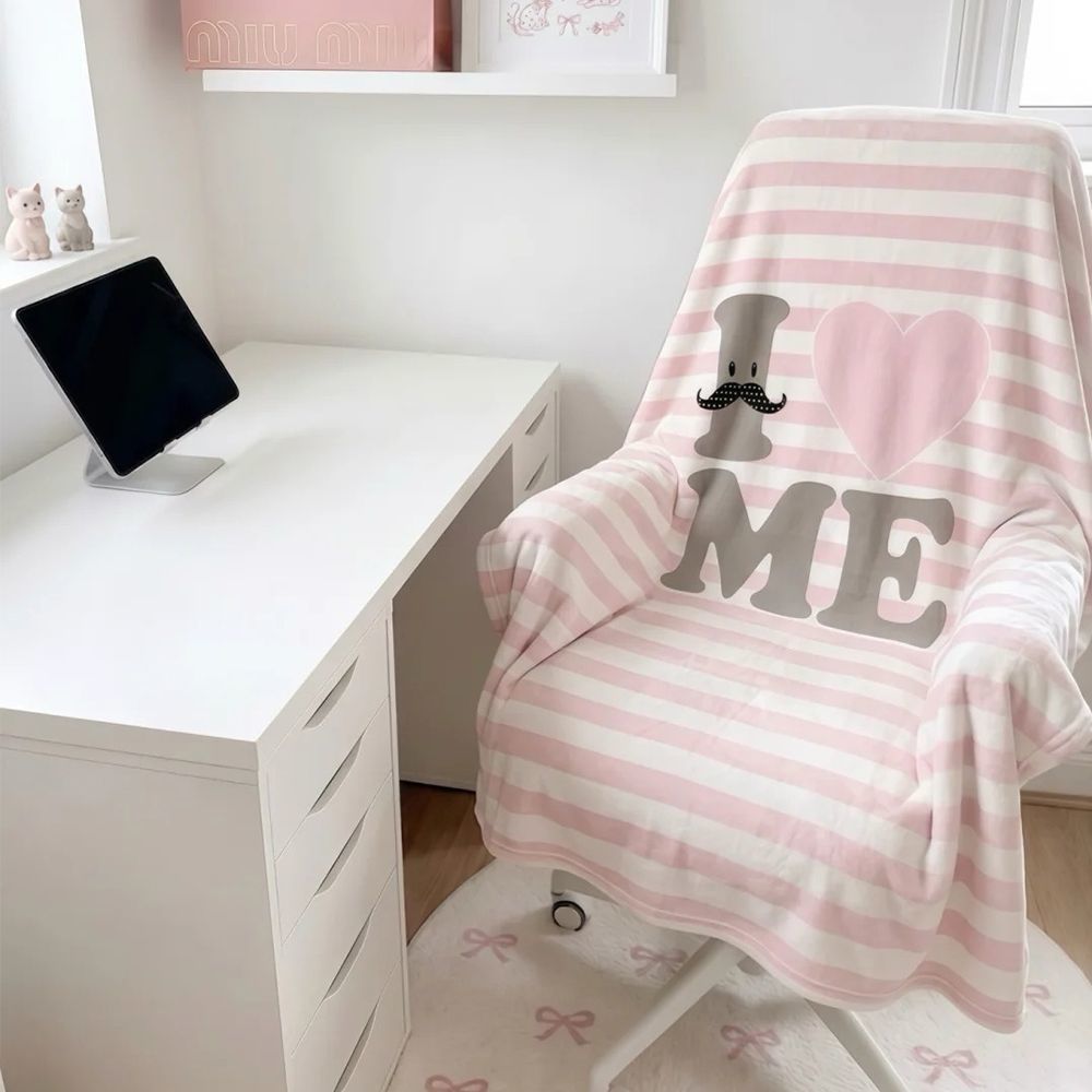Plush Striped Throw Blanket — product view 2