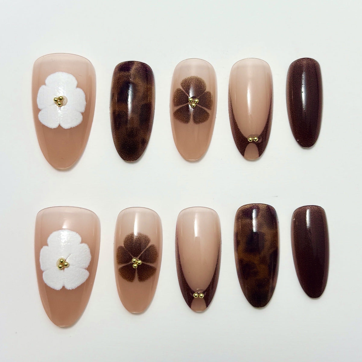 Artistic Press-On Nail Set with Floral and Animal Accents — product view 3