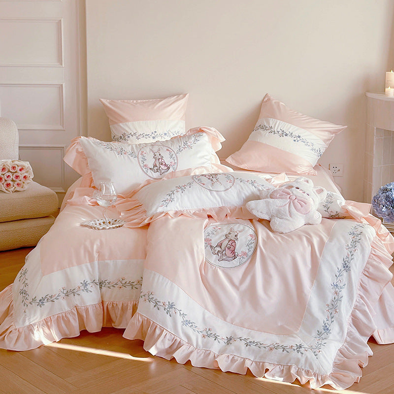 Bedding set with romantic ruffle edge and delicate embroidery — product view 6