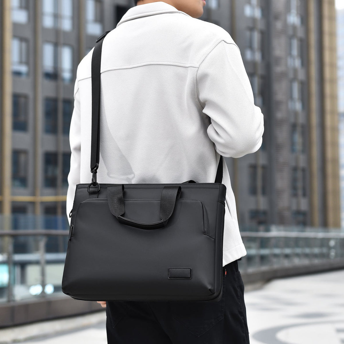 Professional Business Briefcase LoungeYard — product view 3