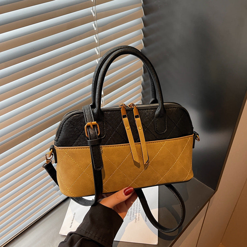 Quilted Fashion Handbag LoungeYard — product view 2