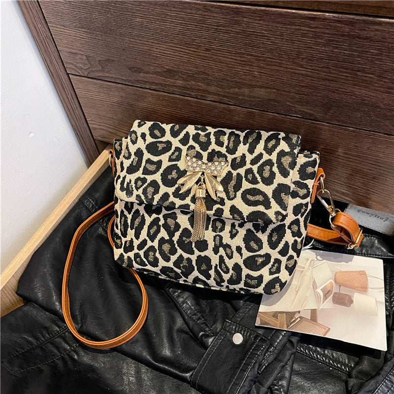 Chic Leopard Print Crossbody Bag LoungeYard — product view 3