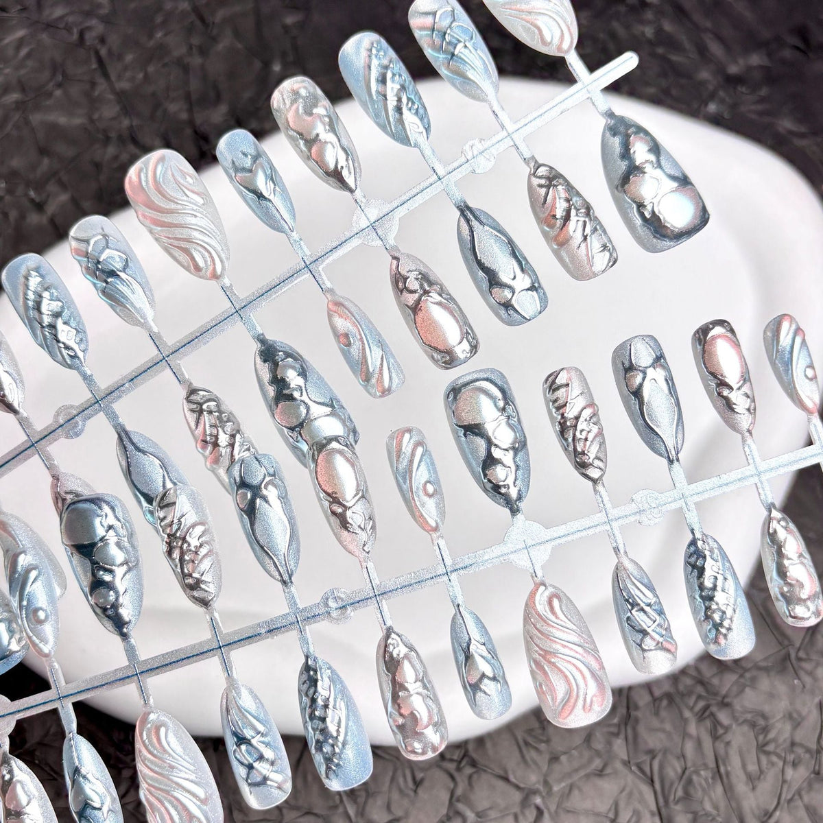 Artistic Press-On Nails Set — product view 3
