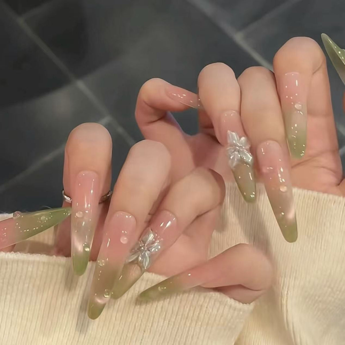 Glittering Stiletto Nail Art Extensions — product view 1