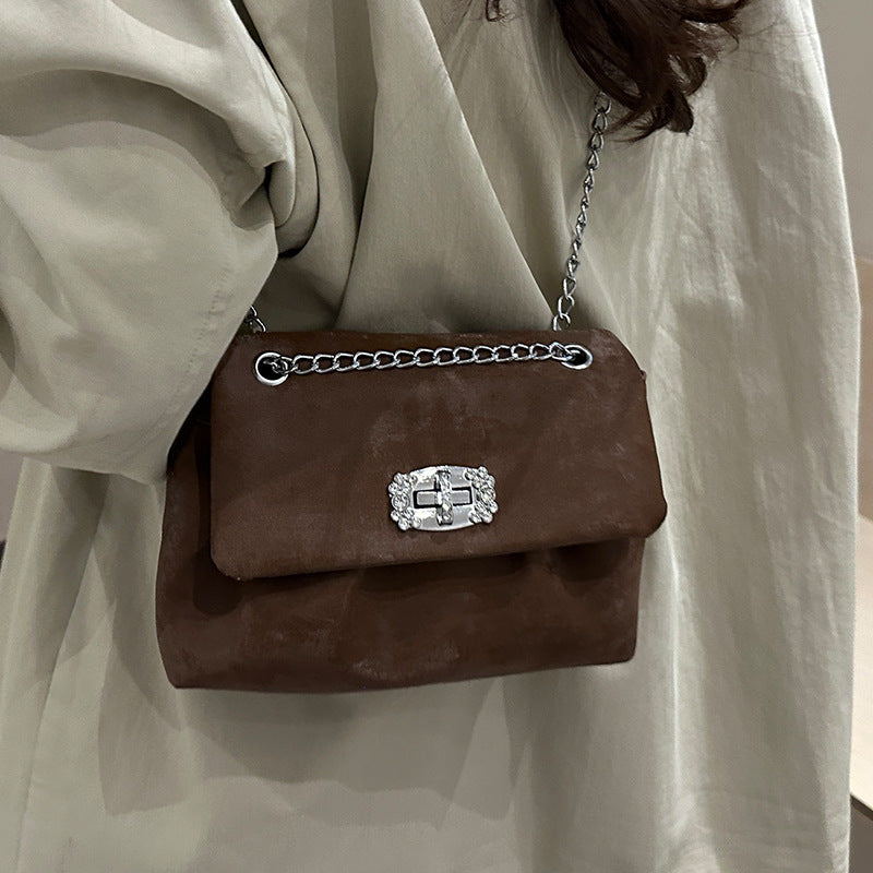 Elegant Handcrafted Velvet Evening Bag — product view 2