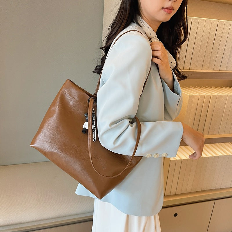 Chic Faux Leather Tote Bag LoungeYard — product view 1