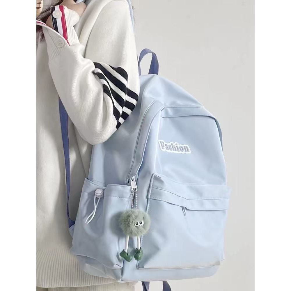 Fashion-Forward Lightweight Backpack LoungeYard — product view 4
