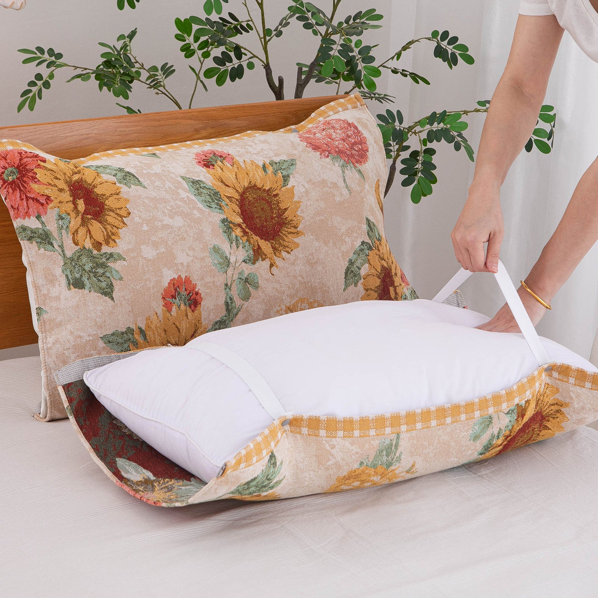 Women's cushion with removable and washable cover LoungeYard — product view 3