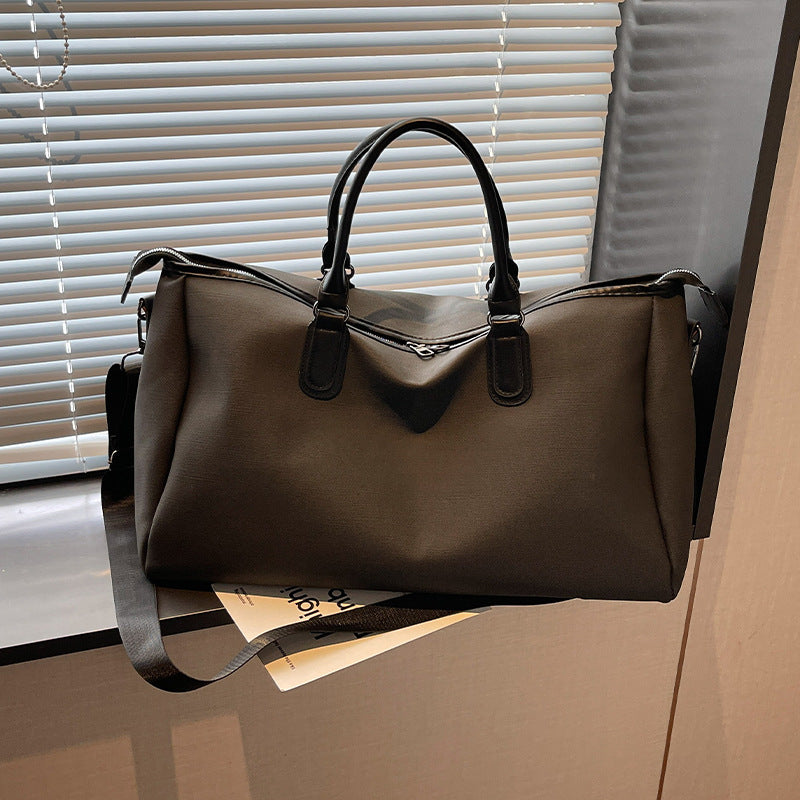 Travel bag with multifunctional compartments and elegant design LoungeYard — product view 2