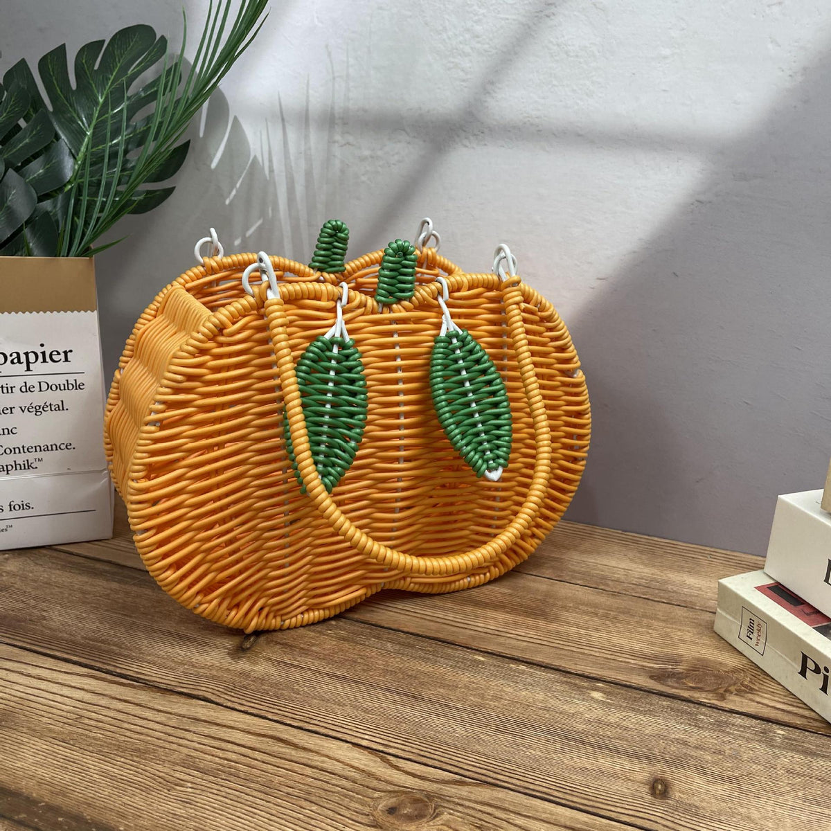 Women's Handbag LoungeYard — product view 4