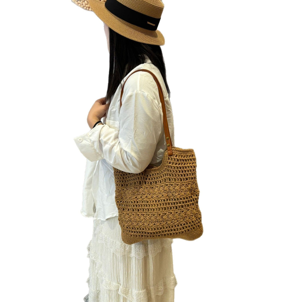 Handcrafted coarse mesh tote bag LoungeYard — product view 5