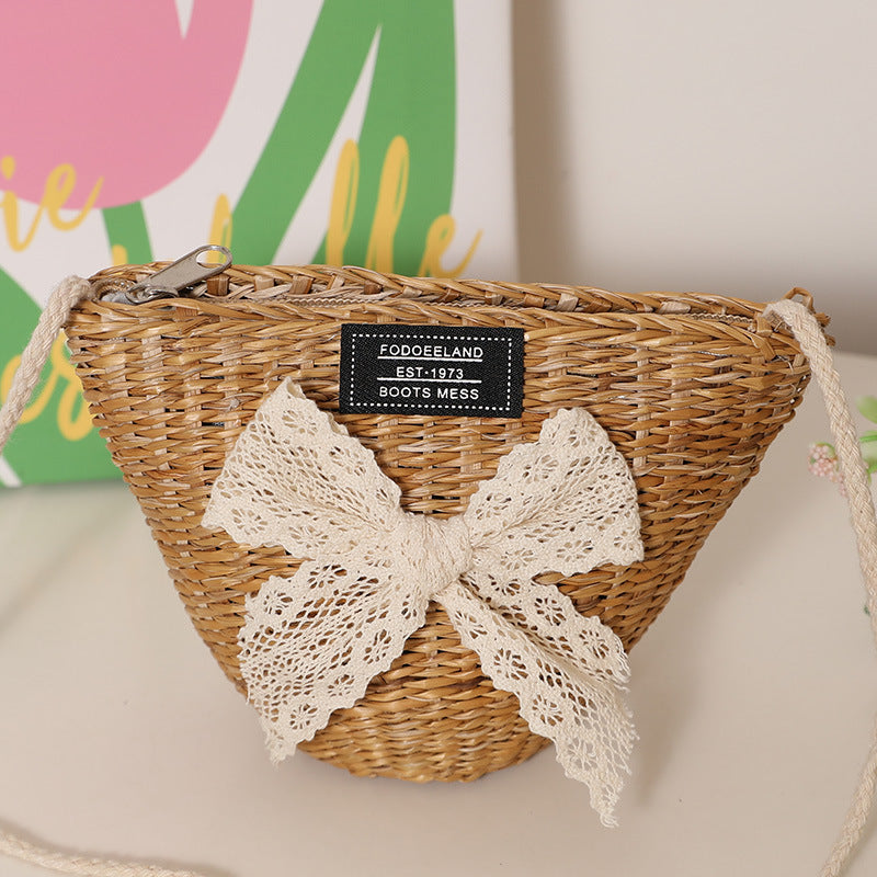 Playful straw shoulder bag with floral accents LoungeYard — product view 6