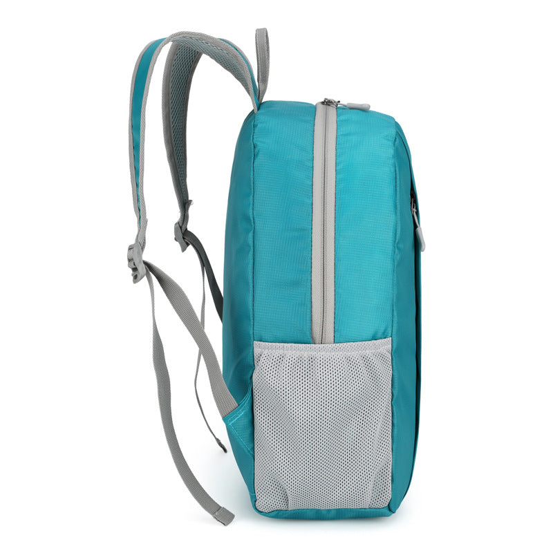 Ultra-Lightweight Travel Backpack LoungeYard — product view 2