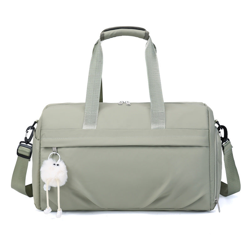 Sporty travel bag with versatile inner compartment LoungeYard — product view 2