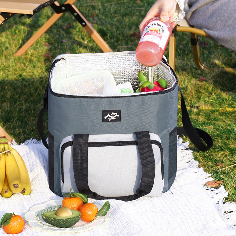 Women's insulated cooler bag with practical stowable carrying strap LoungeYard — product view 3