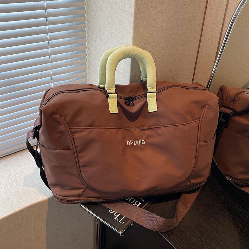 Premium Travel Duffel Bag LoungeYard — product view 4