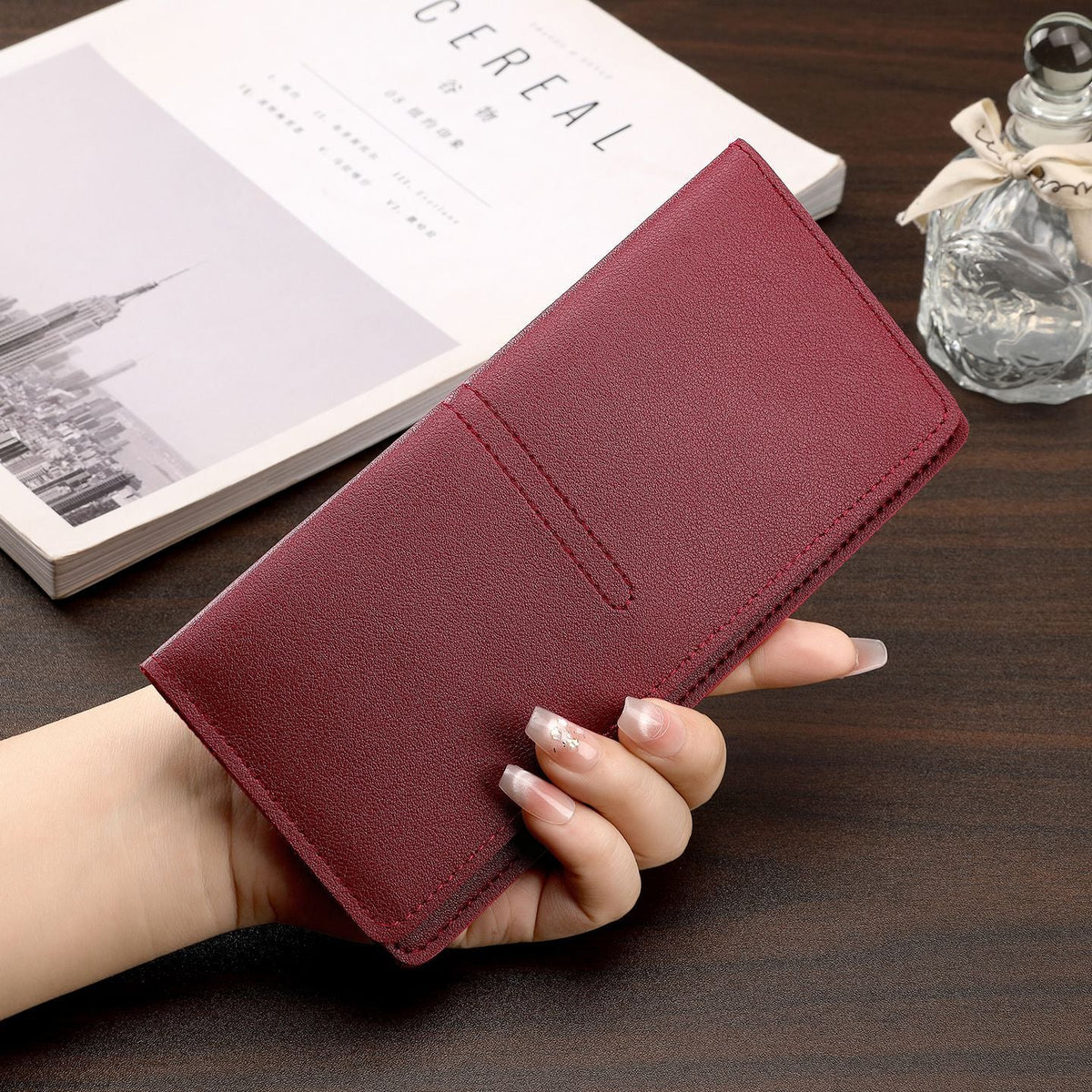 Elegant Textured Leather Wallet — product view 2