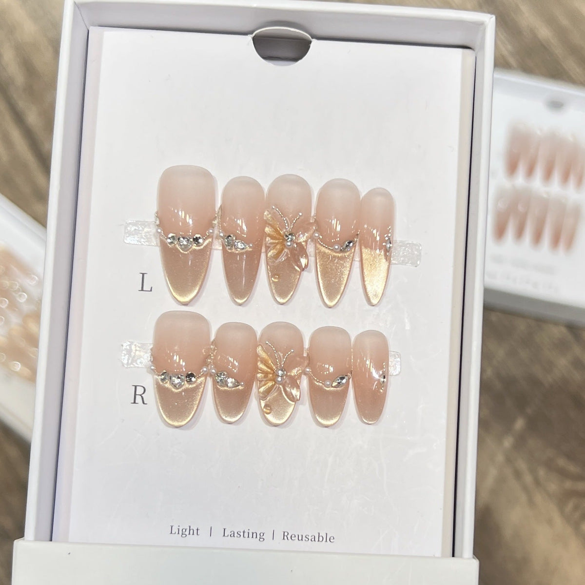 Handmade Reusable Press-On Nail Set — product view 4