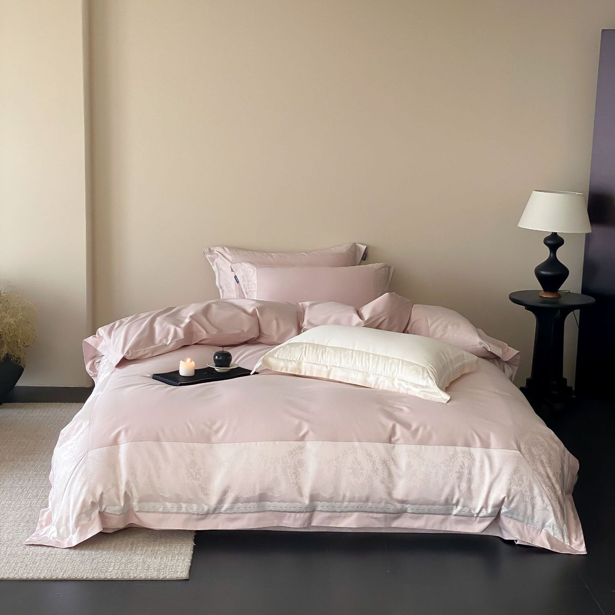 Luxurious satin bedding set with pillowcases and reversible cover — product view 6