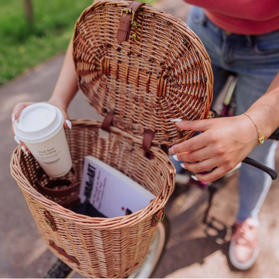 Women's picnic basket with insulated cooling function and high-quality woven design LoungeYard — product view 3